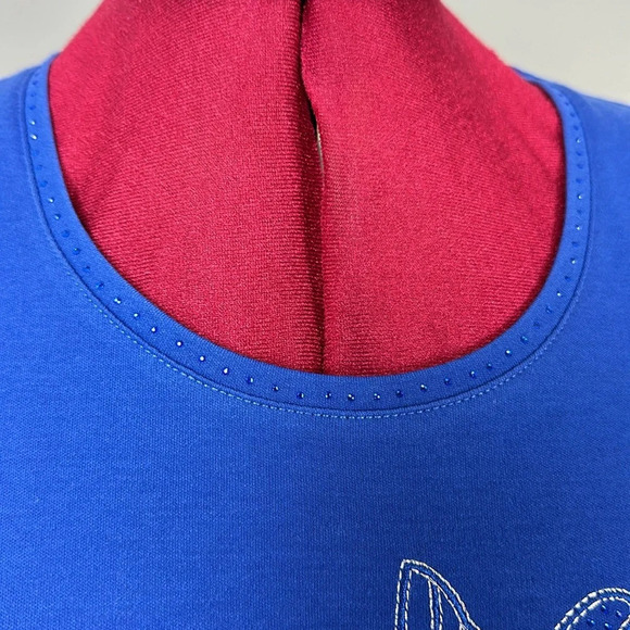 NWOT Royal blue short sleeve t-shirt hummingbird embroidery blue crystals 10-12 - Picture 3 of 7